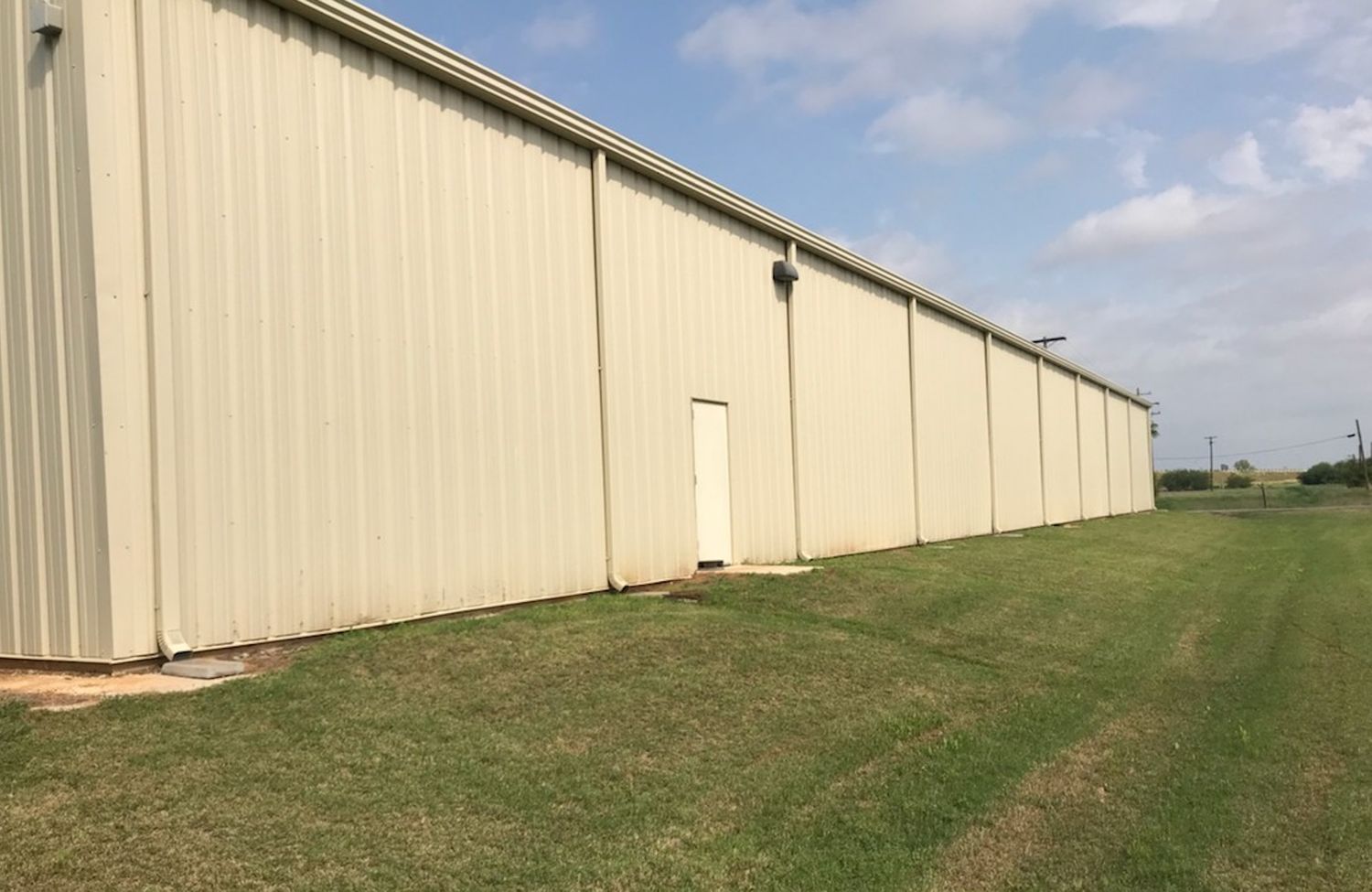 PRICE REDUCTION - 25,872 SF Building For Sale: 1064 N Main St, Cotulla, TX 78014